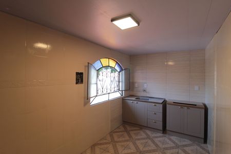 Cozinha de casa para alugar com 1 quarto, 110m² em São Salvador, Belo Horizonte