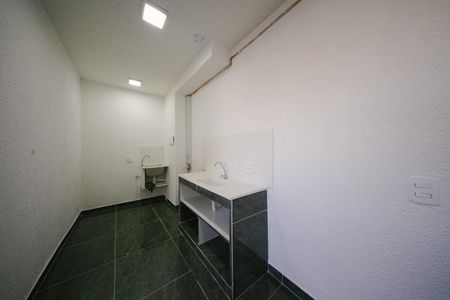 Apartamento para alugar com 33m², 2 quartos e sem vaga Apartamento para alugar com 33m², 2 quartos e sem vagaCozinha e Área de Serviço