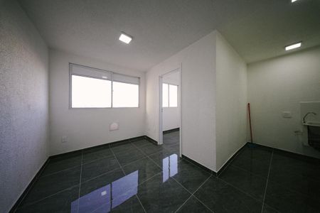 Apartamento para alugar com 33m², 2 quartos e sem vaga Apartamento para alugar com 33m², 2 quartos e sem vagaSala