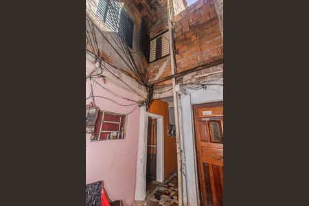Fachada de casa à venda com 1 quarto, 78m² em Vila Heliopolis, São Paulo