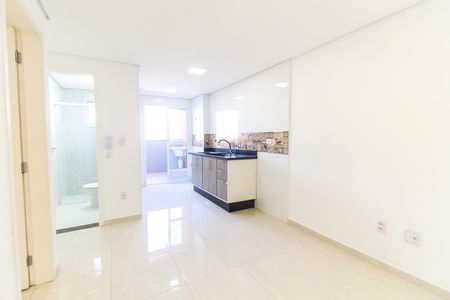 Sala de apartamento à venda com 2 quartos, 45m² em Vila Carmosina, São Paulo