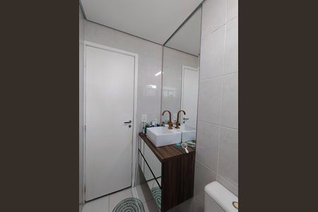 Apartamento para alugar com 60m², 2 quartos e 1 vaga Apartamento para alugar com 60m², 2 quartos e 1 vagaBanheiro social