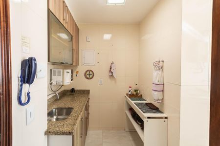 Cozinha de apartamento à venda com 2 quartos, 60m² em Maracanã, Rio de Janeiro
