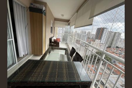 Apartamento à venda com 68m², 2 quartos e 1 vaga Apartamento à venda com 68m², 2 quartos e 1 vagaVaranda