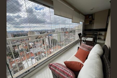 Apartamento à venda com 68m², 2 quartos e 1 vaga Apartamento à venda com 68m², 2 quartos e 1 vagaVaranda