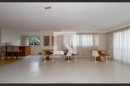 Apartamento à venda com 68m², 2 quartos e 1 vaga Apartamento à venda com 68m², 2 quartos e 1 vagaSalão de Festas
