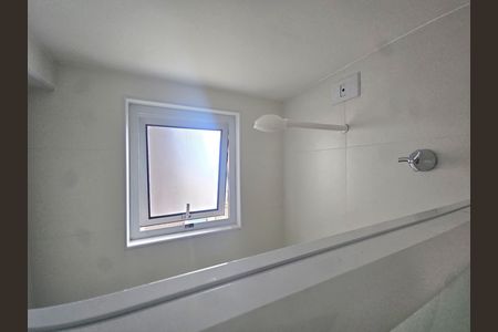 Apartamento para alugar com 64m², 2 quartos e 1 vaga Apartamento para alugar com 64m², 2 quartos e 1 vagaBanheiro da Suíte