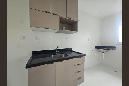 Cozinha de apartamento para alugar com 2 quartos, 64m² em Luiz Anselmo, Salvador