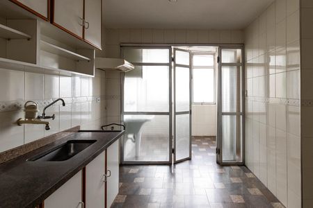 Apartamento à venda com 126m², 3 quartos e 1 vaga Apartamento à venda com 126m², 3 quartos e 1 vagaCozinha