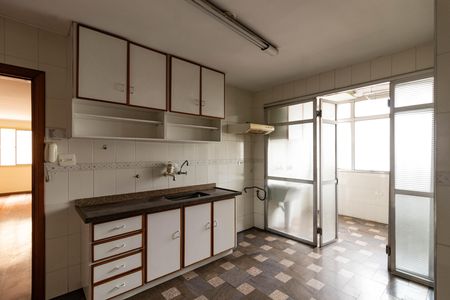 Apartamento à venda com 126m², 3 quartos e 1 vaga Apartamento à venda com 126m², 3 quartos e 1 vagaCozinha