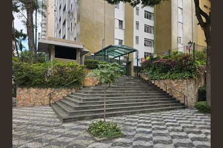 Apartamento à venda com 126m², 3 quartos e 1 vaga Apartamento à venda com 126m², 3 quartos e 1 vagaFachada