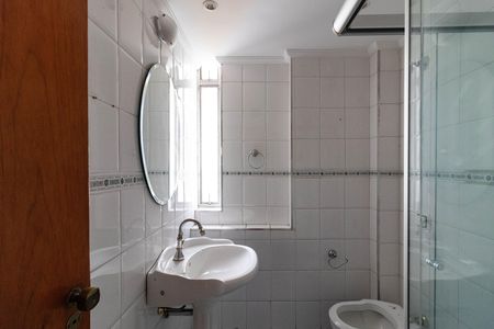 Apartamento à venda com 126m², 3 quartos e 1 vaga Apartamento à venda com 126m², 3 quartos e 1 vagaBanheiro