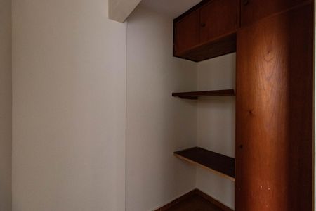 Apartamento à venda com 126m², 3 quartos e 1 vaga Apartamento à venda com 126m², 3 quartos e 1 vagaQuarto de Serviço