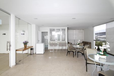 Apartamento para alugar com 94m², 1 quarto e 1 vagaÁrea comum - Salão de festas