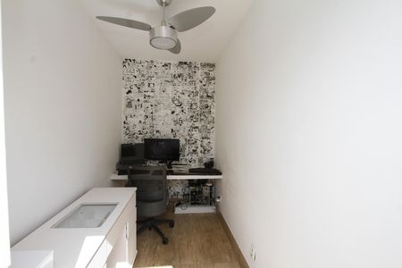 Apartamento para alugar com 94m², 1 quarto e 1 vagaEscritório