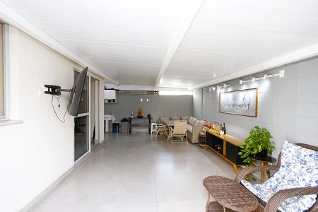 Apartamento para alugar com 94m², 1 quarto e 1 vagaÁrea privativa