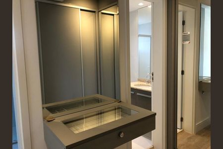 Apartamento para alugar com 213m², 3 quartos e 3 vagas Apartamento para alugar com 213m², 3 quartos e 3 vagasBanheiro