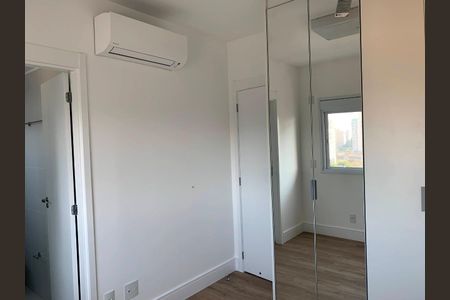 Apartamento para alugar com 213m², 3 quartos e 3 vagas Apartamento para alugar com 213m², 3 quartos e 3 vagasQuarto