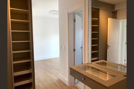 Apartamento para alugar com 213m², 3 quartos e 3 vagas Apartamento para alugar com 213m², 3 quartos e 3 vagasQuarto