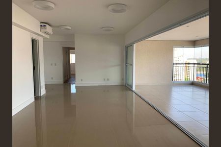 Apartamento para alugar com 3 quartos, 213m² em Jardim das Acácias, São Paulo