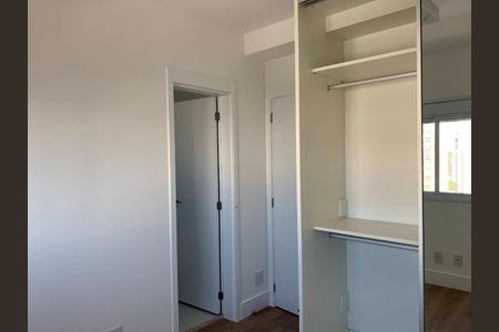 Quarto de apartamento para alugar com 3 quartos, 213m² em Jardim das Acácias, São Paulo