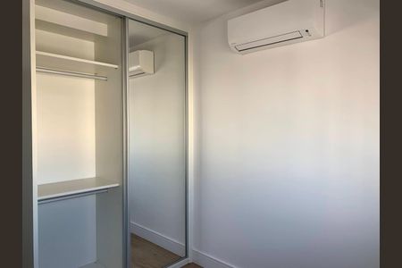 Apartamento para alugar com 213m², 3 quartos e 3 vagas Apartamento para alugar com 213m², 3 quartos e 3 vagasQuarto