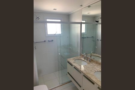 Apartamento para alugar com 213m², 3 quartos e 3 vagas Apartamento para alugar com 213m², 3 quartos e 3 vagasBanheiro