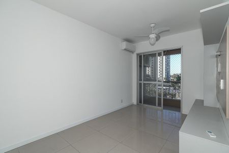 Apartamento para alugar com 60m², 3 quartos e 1 vaga Apartamento para alugar com 60m², 3 quartos e 1 vagaSala