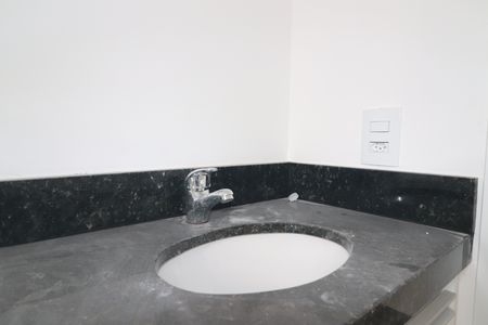 Apartamento à venda com 44m², 2 quartos e 1 vagaBanheiro 1