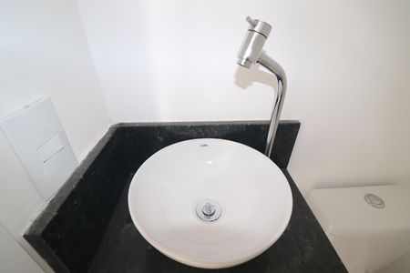 Apartamento à venda com 44m², 2 quartos e 1 vagaBanheiro 1