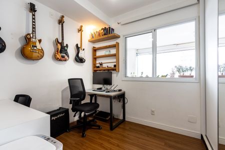 Apartamento à venda com 78m², 2 quartos e 1 vagaQuarto 2