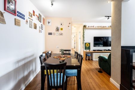 Apartamento à venda com 78m², 2 quartos e 1 vagaSala de Jantar