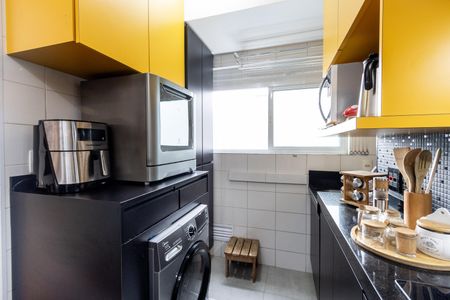Apartamento à venda com 78m², 2 quartos e 1 vagaCozinha e Área de Serviço