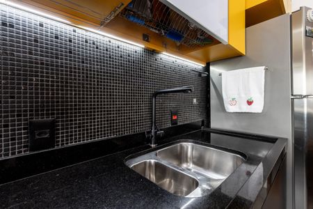 Apartamento à venda com 78m², 2 quartos e 1 vagaCozinha e Área de Serviço