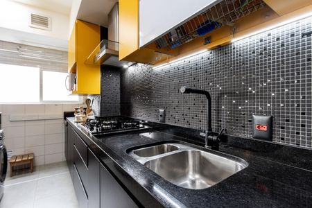 Apartamento à venda com 78m², 2 quartos e 1 vagaCozinha e Área de Serviço