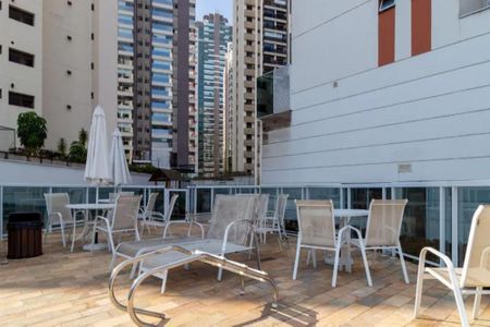 Apartamento à venda com 93m², 2 quartos e 2 vagas Apartamento à venda com 93m², 2 quartos e 2 vagasPiscina