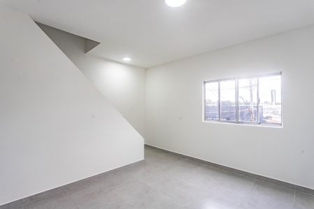 Casa para alugar com 100m², 3 quartos e sem vaga Casa para alugar com 100m², 3 quartos e sem vagaSala