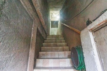 Casa para alugar com 100m², 3 quartos e sem vaga Casa para alugar com 100m², 3 quartos e sem vagaEscada Entrada