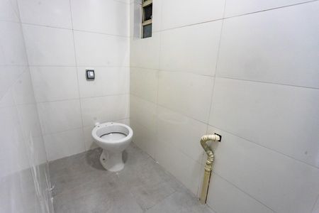 Casa para alugar com 100m², 3 quartos e sem vaga Casa para alugar com 100m², 3 quartos e sem vagaBanheiro da suíte