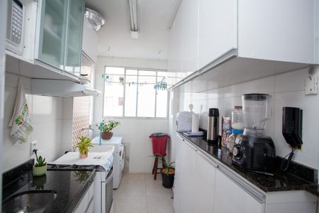 Apartamento para alugar com 60m², 2 quartos e 1 vaga Apartamento para alugar com 60m², 2 quartos e 1 vagaCozinha e Área de Serviço