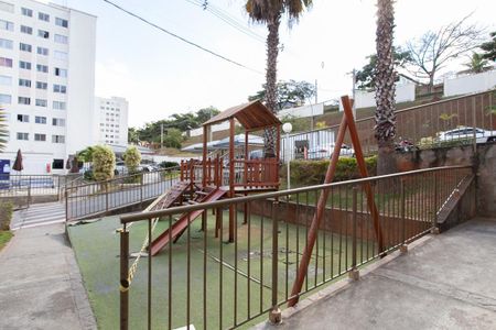 Apartamento para alugar com 60m², 2 quartos e 1 vaga Apartamento para alugar com 60m², 2 quartos e 1 vagaÁrea comum - Playground