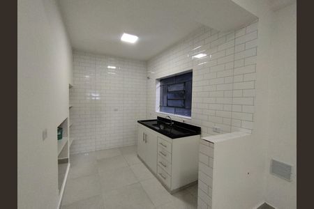 Casa para alugar com 170m², 2 quartos e 1 vaga Casa para alugar com 170m², 2 quartos e 1 vagaCozinha - Torneira