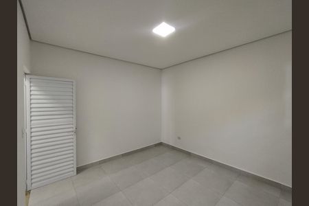 Casa para alugar com 170m², 2 quartos e 1 vaga Casa para alugar com 170m², 2 quartos e 1 vagaQuarto