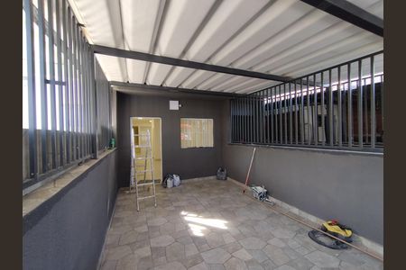 Garagem de casa para alugar com 2 quartos, 170m² em Vila Brasilio Machado, São Paulo