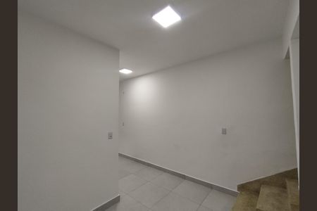 Casa para alugar com 170m², 2 quartos e 1 vaga Casa para alugar com 170m², 2 quartos e 1 vagaSala