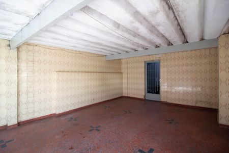 Garagem de casa para alugar com 2 quartos, 70m² em Jardim Figueira, Guarulhos