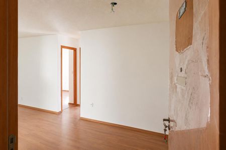 Sala de apartamento para alugar com 2 quartos, 42m² em Vila Mutirao, Goiânia
