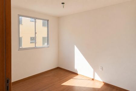Quarto de apartamento para alugar com 2 quartos, 42m² em Vila Mutirao, Goiânia