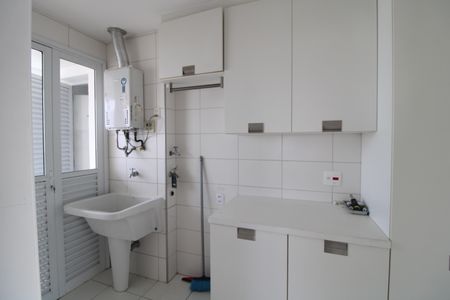Apartamento à venda com 304m², 3 quartos e 4 vagasLavanderia