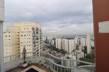 Vista da sacada de apartamento para alugar com 3 quartos, 304m² em Vila Sofia, São Paulo